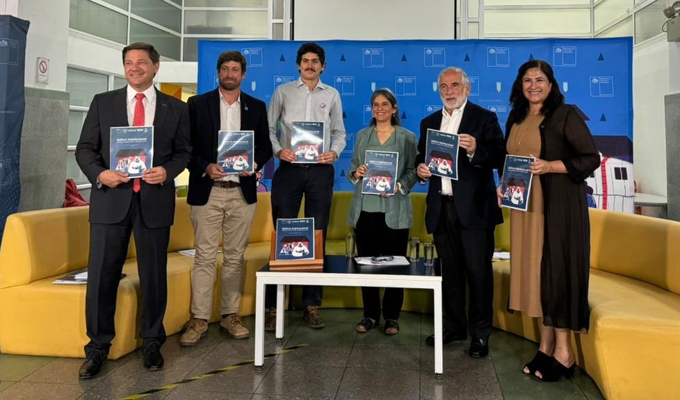 Ministro Montes junto a representantes de la CChC, Techo Chile y Déficit Cero presentan documento sobre déficit habitacional en Chile