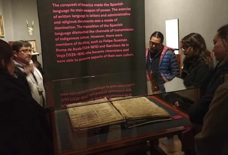 Equipo del CECT visita exposición sobre registros documentales en el Museo Histórico Nacional
